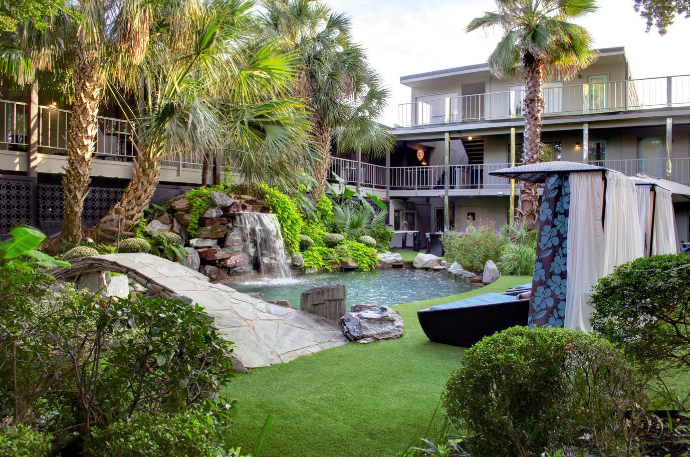 Le parc east dallas collection